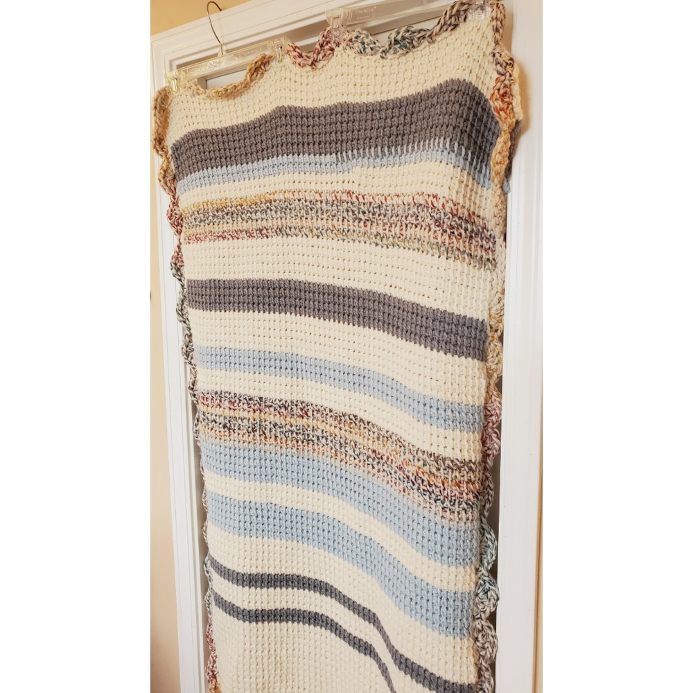 Hand Crocheted Throw - Picture 3 of 5